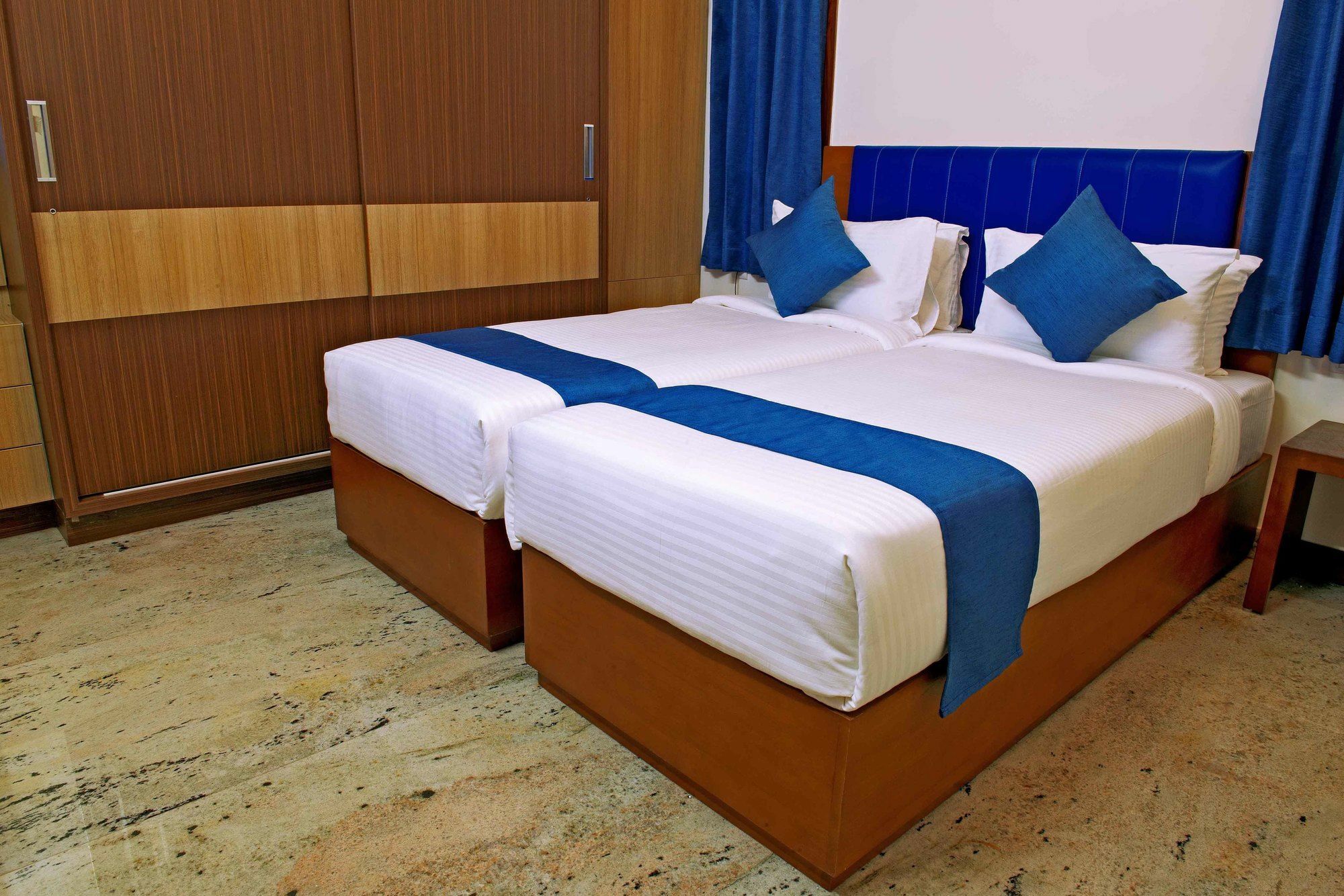 Casa Oro Aparthotel Bangalore Buitenkant foto